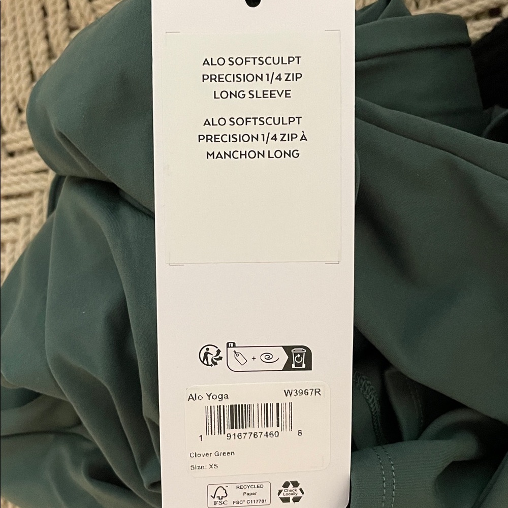 NWT | ALO Softsculpt Precision 1/4 Zip Long Sleeve Clover Green XS - Picture 3 of 6